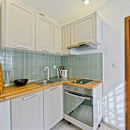 Apartamento Ivanera 2+1 *