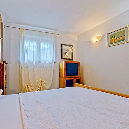 Ivanera 2+1 Apartamento Postira