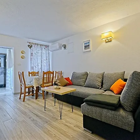 Ivanera 2+1 Apartamento Postira